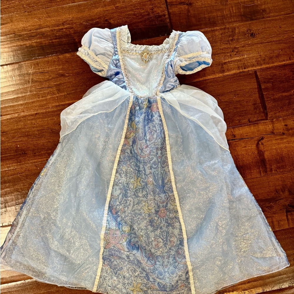 Disney Store Size 7/8 Cinderella Halloween Costume Dress Up